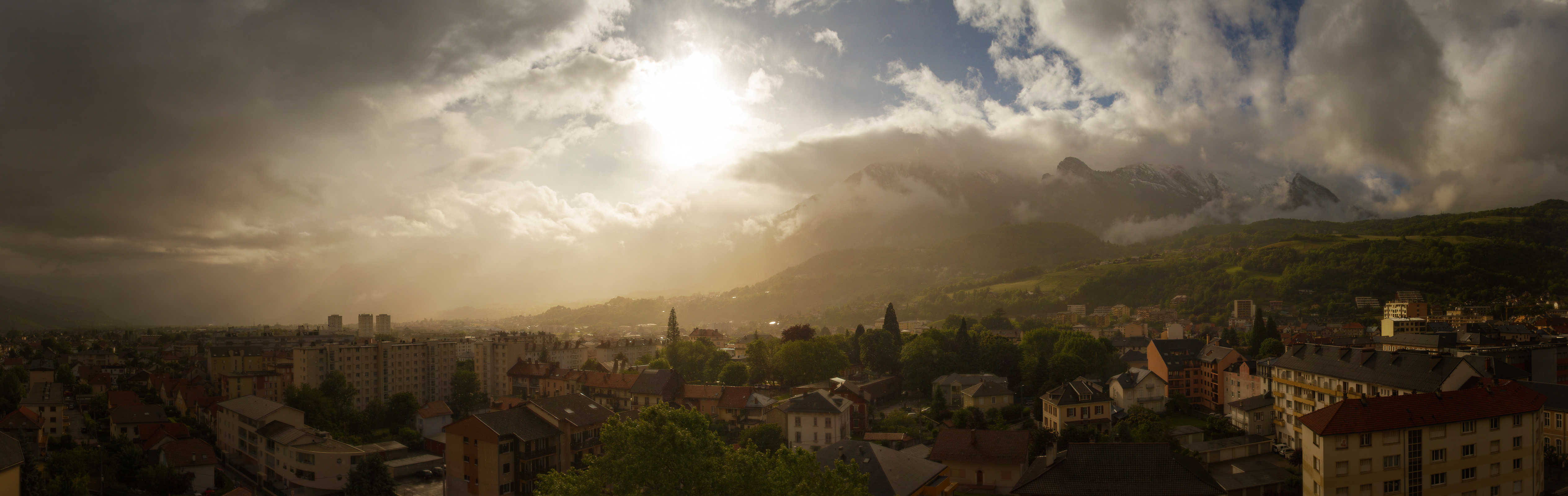 Du Soleil Pendant l'Orage